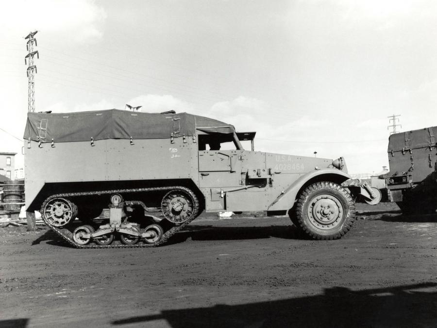  International M9A1 Half Track 1943 года  (фото 2 из 3)